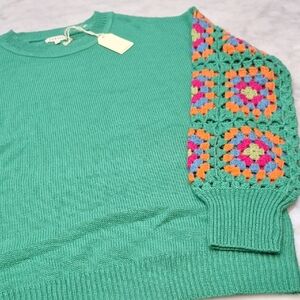 JODIFL Green Sweater with Colorful Crochet Sleeve
